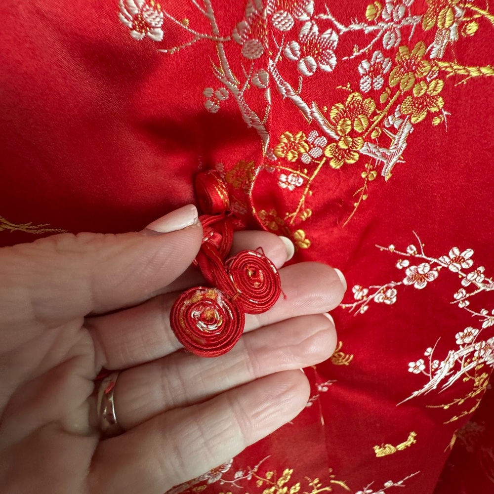 Vintage Authentic Red Floral Kimono Robe/Coat - Picture 7 of 7